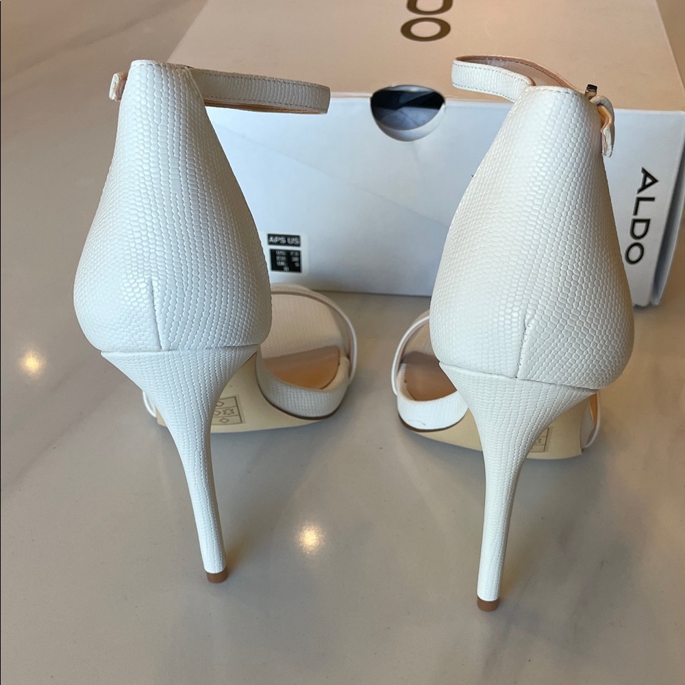 Aldo Women's Elegant Cream Heels - Picture 4 of 4